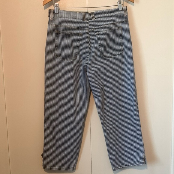 Vintage B.U.M Equipment Blue & White Vertical Stripe Jean Capris Size Missy 12 - Picture 3 of 7